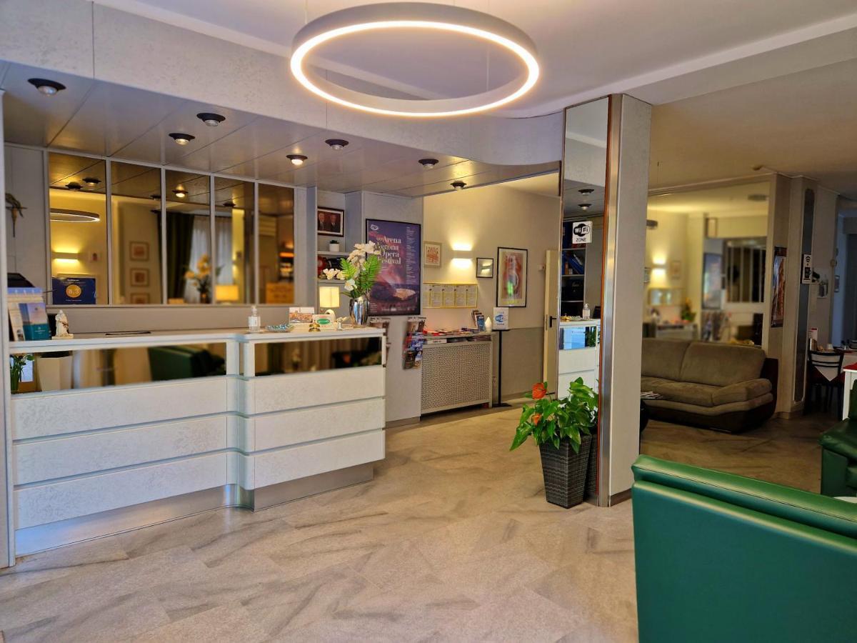 Hotel Sanmicheli Верона Экстерьер фото